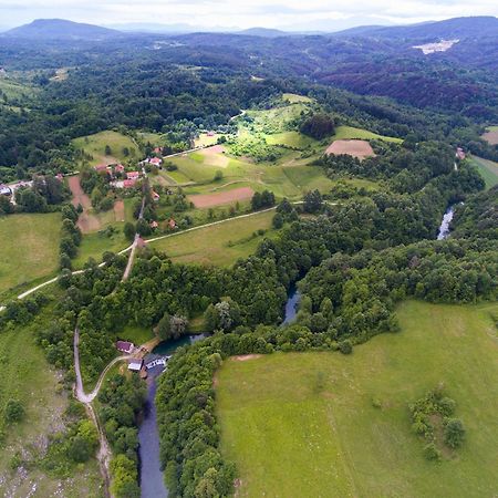 Villa Kuca Za Odmor Slunjcica Exterior foto