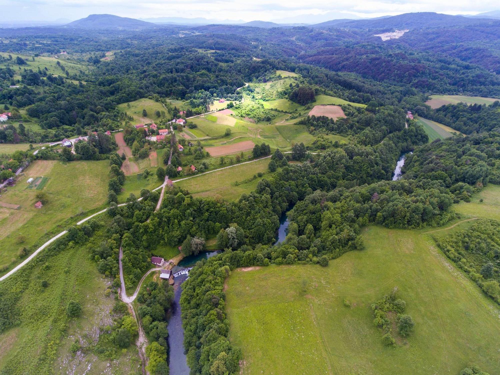 Villa Kuca Za Odmor Slunjcica Exterior foto